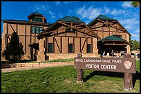 Visitor center. Bryce Canyon National Park, Utah, USA. (color)