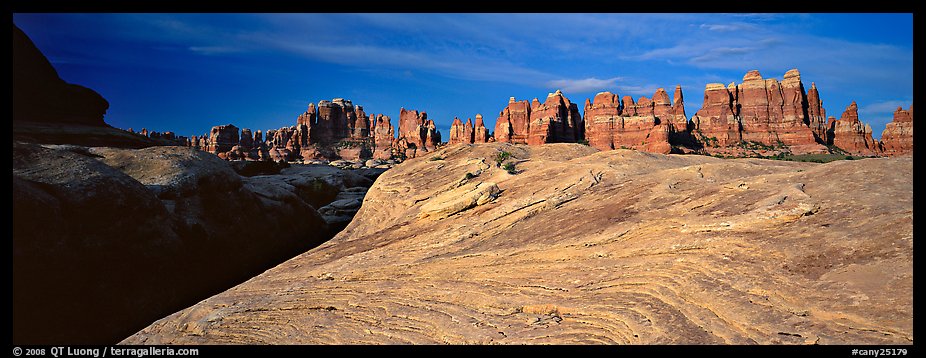 Swirls and sandstone pinnacles, Needles District. Canyonlands National Park (color)