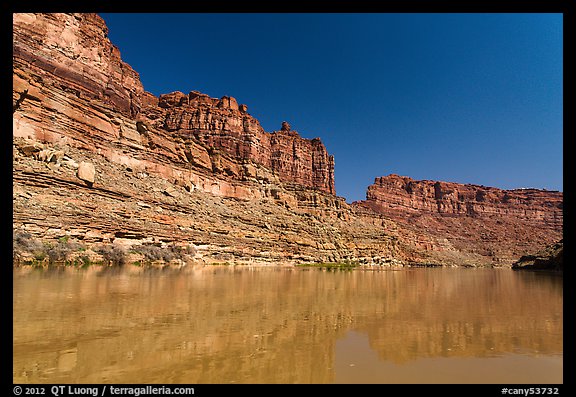 Colorado River Canyon. Canyonlands National Park (color)
