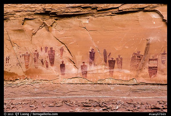 Barrier Canyon Style rock art, the Great Gallery,  Horseshoe Canyon. Canyonlands National Park (color)