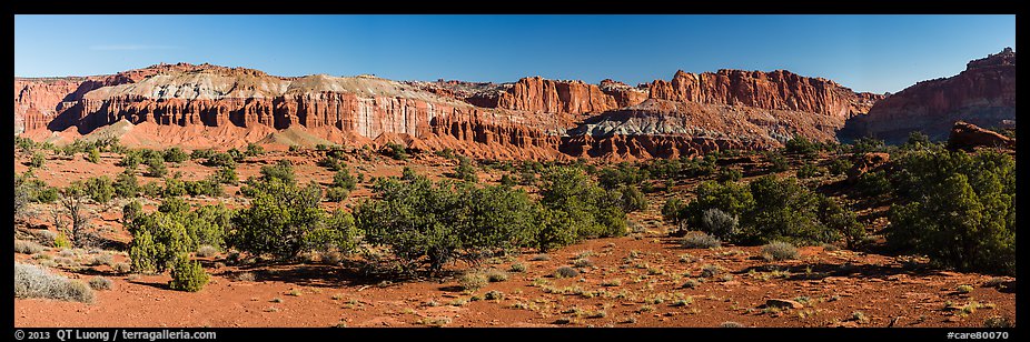 Mummy cliffs. Capitol Reef National Park (color)