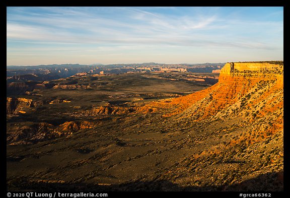 Grand Canyon and Twin Point Rim at sunrise. Grand Canyon National Park (color)