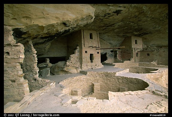 Kiva in Balcony House. Mesa Verde National Park, Colorado, USA.