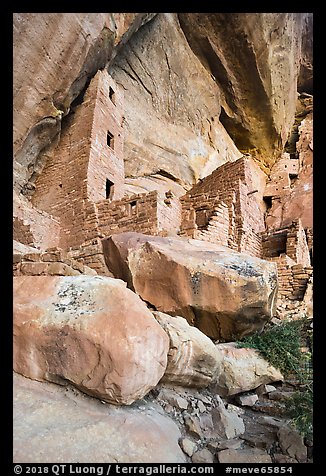 Square Tower House from below. Mesa Verde National Park (color)