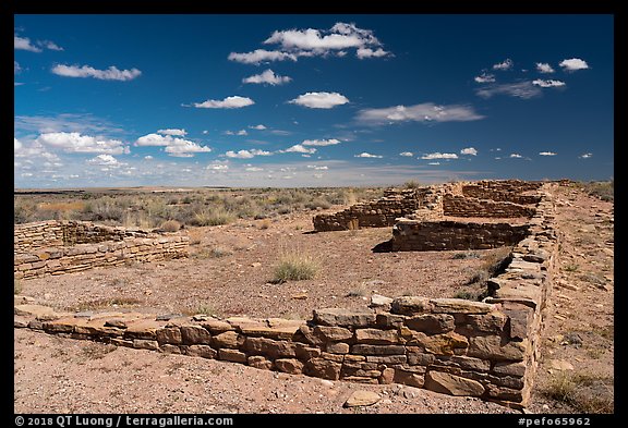 Ruined walls, Puerco Pueblo. Petrified Forest National Park (color)