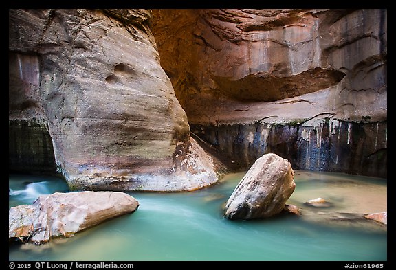 Boulders, Virgin River, and canyon walls, the Narrows. Zion National Park (color)