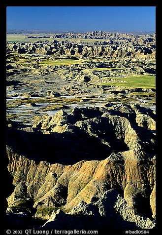 Badland ridges from Pinacles overlook, sunrise. Badlands National Park, South Dakota, USA.