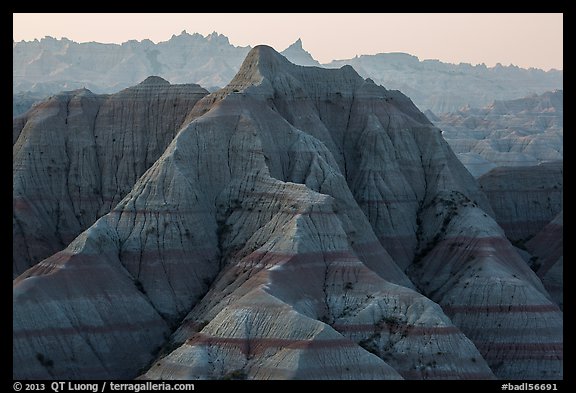 Tall eroded buttes and peaks. Badlands National Park, South Dakota, USA.