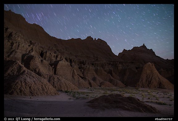 Badlands and star trails. Badlands National Park (color)