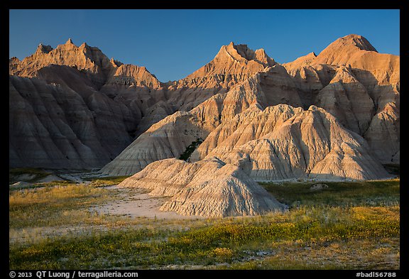 Prairie and badlands at sunset. Badlands National Park (color)