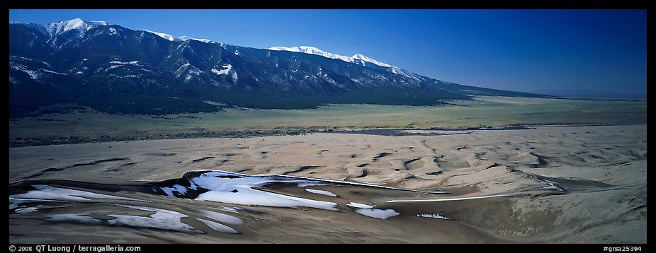 Dune field in winter. Great Sand Dunes National Park (color)