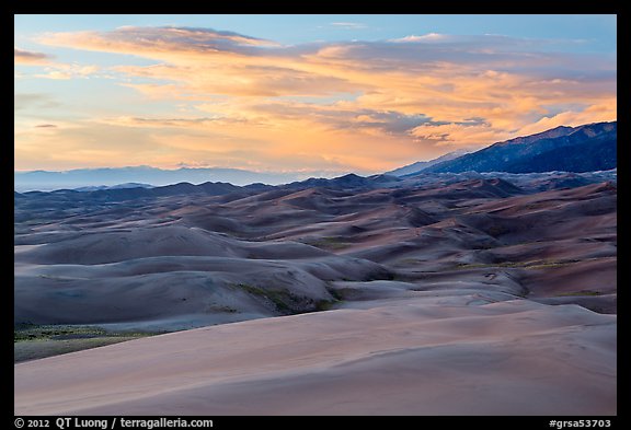 Dunes and sunset clouds. Great Sand Dunes National Park, Colorado, USA.