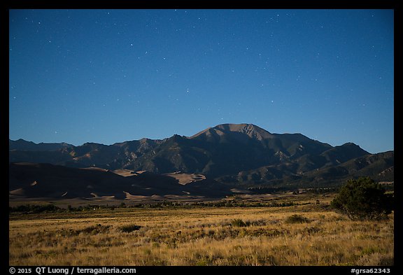 Dunefield and Mount Herard at night. Great Sand Dunes National Park and Preserve, Colorado, USA.