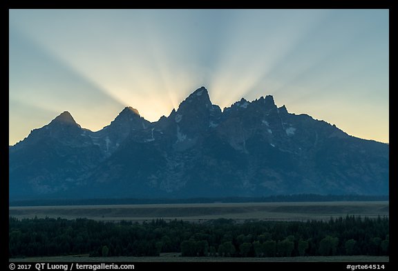 Crepuscular rays behind the Tetons. Grand Teton National Park (color)