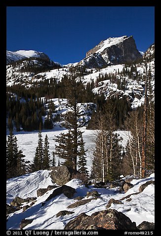 Bear Lake, winter morning. Rocky Mountain National Park, Colorado, USA.