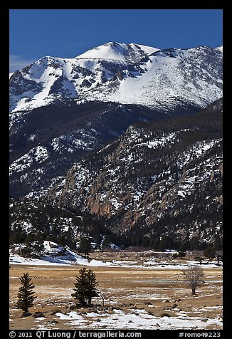 Moraine Park and Stones Peak in winter. Rocky Mountain National Park, Colorado, USA.