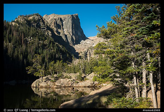 Hallet Peak rising above Dream Lake. Rocky Mountain National Park, Colorado, USA.