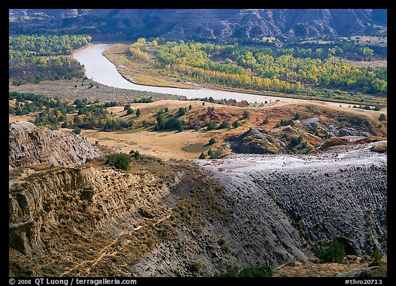 Little Missouri river and badlands at River bend in autumn. Theodore Roosevelt National Park, North Dakota, USA.