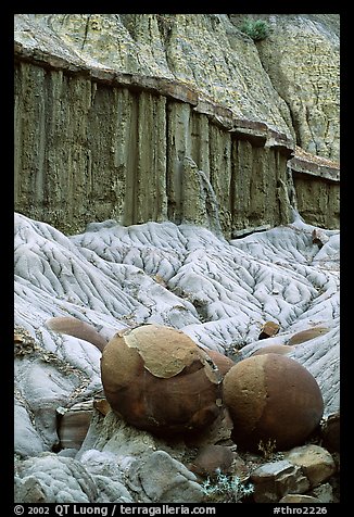 Cannon balls and erosion formations. Theodore Roosevelt National Park (color)