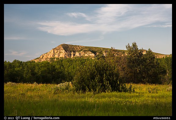 Badlands in late afternoon, Elkhorn Ranch Unit. Theodore Roosevelt National Park (color)