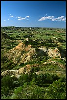 Painted Canyon, late afternoon. Theodore Roosevelt National Park, North Dakota, USA.