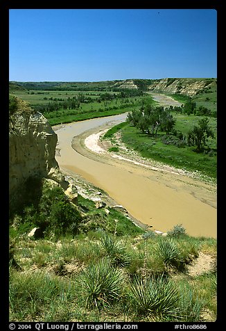 Little Missouri River. Theodore Roosevelt National Park (color)