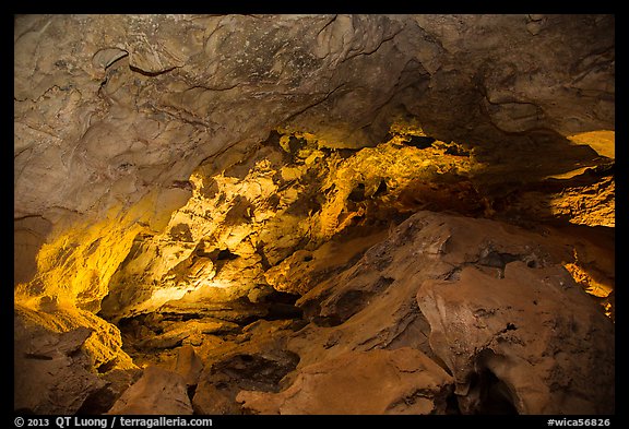 Large cave room. Wind Cave National Park (color)