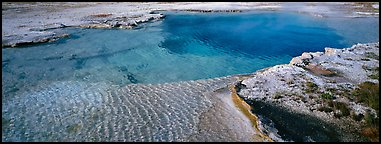 Turquoise thermal pool. Yellowstone National Park, Wyoming, USA.