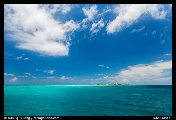 Turquoise ocean waters and Loggerhead key. Dry Tortugas National Park, Florida, USA.