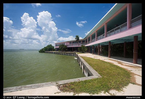 Flamingo visitor center. Everglades National Park (color)