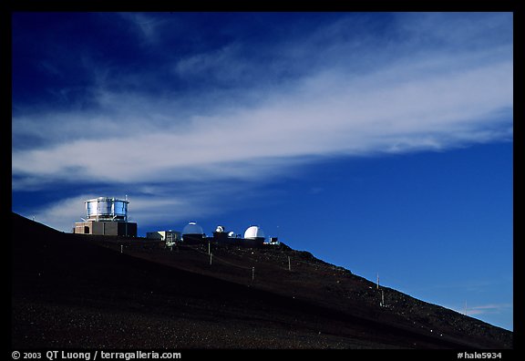 View inside Haleakala crater, early morning. Haleakala National Park, Hawaii, USA.