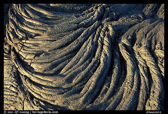 Rope-like hardened pahoehoe lava. Hawaii Volcanoes National Park (color)