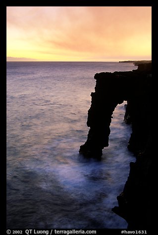 Holei sea arch at sunset. Hawaii Volcanoes National Park, Hawaii, USA.