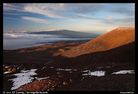 Mauna Loa from Mauna Kea summit. Hawaii Volcanoes National Park, Hawaii, USA.