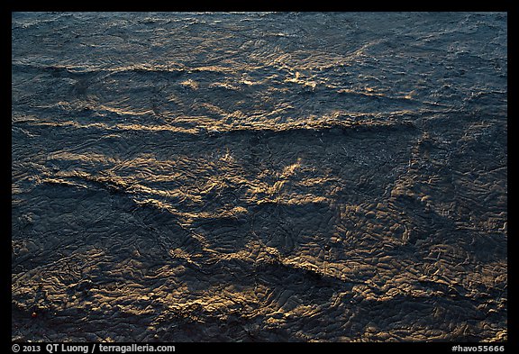 Hardened lava waves which flowed in the 1980s, Mauna Loa summit. Hawaii Volcanoes National Park, Hawaii, USA.