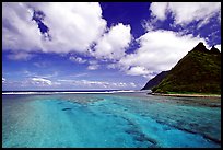 Channel with turquoise waters between Olosega and Ofu. National Park of American Samoa