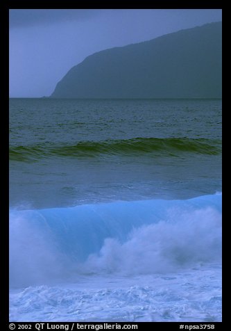 Turquoise waters in surf, Tau Island. National Park of American Samoa