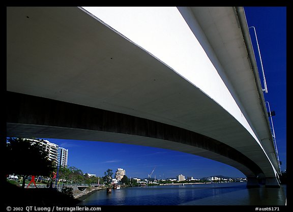 Bridge across the Brisbane River. Brisbane, Queensland, Australia