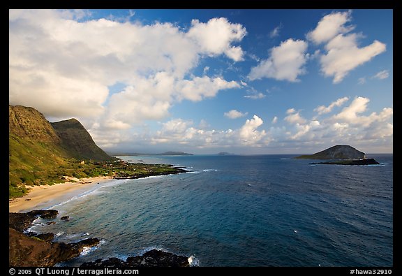 Makapuu Beach and offshore islands, early morning. Oahu island, Hawaii, USA (color)