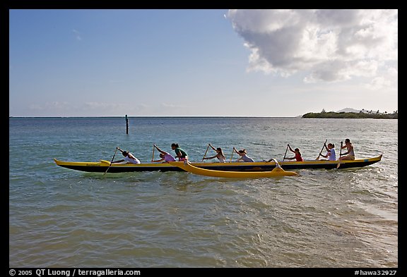 Outrigger canoe, Maunalua Bay, late afternoon. Oahu island, Hawaii, USA (color)
