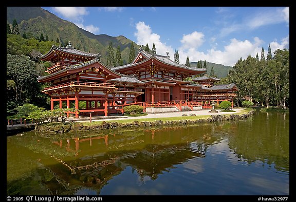 Byodo-In temple reflected in pond, morning. Oahu island, Hawaii, USA