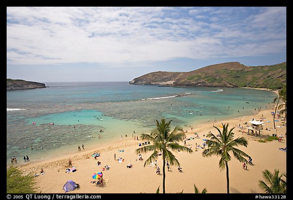 Hanauma Bay and beach. Oahu island, Hawaii, USA (color)