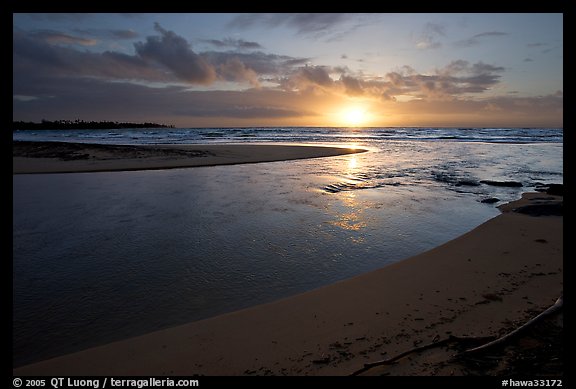 Mouth of the Wailua River, sunrise. Kauai island, Hawaii, USA (color)