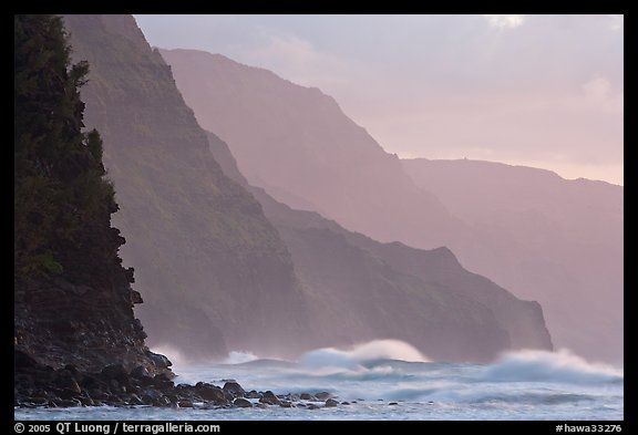 Na Pali Coast and surf seen from Kee Beach, sunset. Kauai island, Hawaii, USA