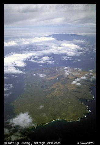 Aerial view of Kohoolawe, Maui in the background. Maui, Hawaii, USA