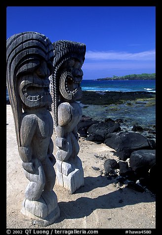 Statues of polynesian idols, Puuhonua o Honauau National Historical Park. Big Island, Hawaii, USA (color)