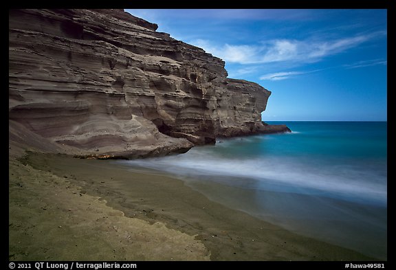 Papakolea Beach and cliff. Big Island, Hawaii, USA (color)