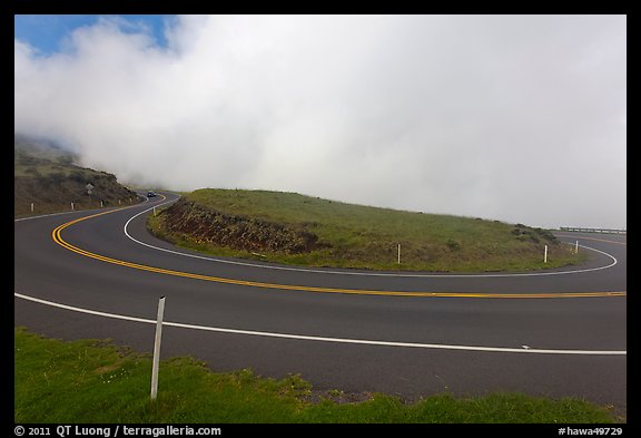 Hairpin bend. Maui, Hawaii, USA (color)