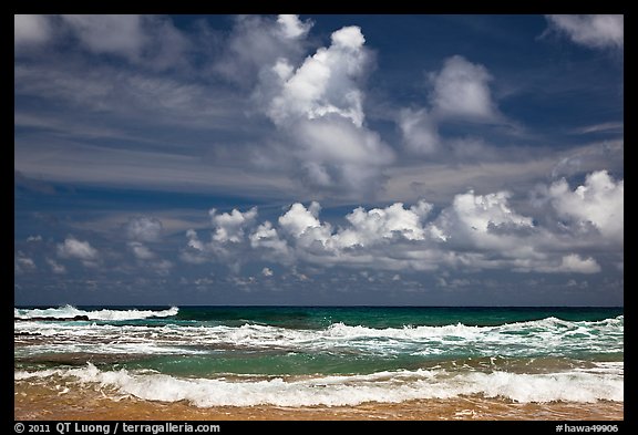 Surf and clouds near Kilauea Point. Kauai island, Hawaii, USA