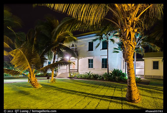 Hulihee Palace at night, Kailua-Kona. Hawaii, USA